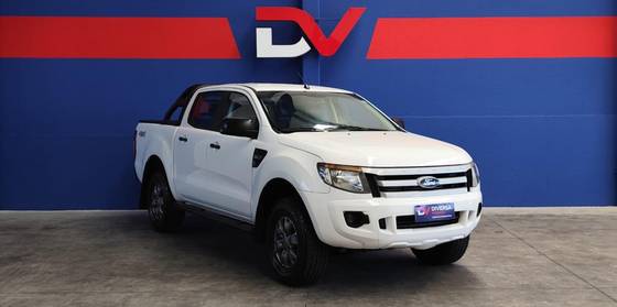 FORD RANGER 3.2 XLS 4X4 CD 20V DIESEL 4P AUTOMÁTICO